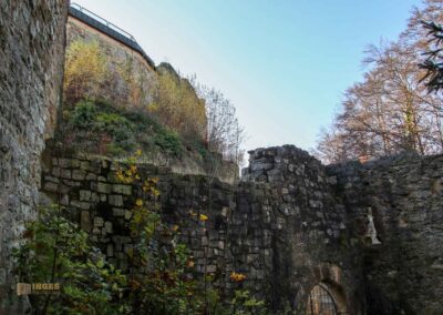 Burggraben Burgruine Hohenrechberg 0103