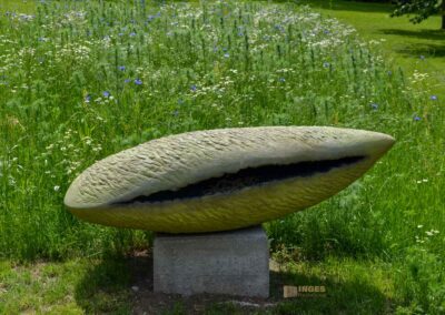 Skulpturen im Essinger Schlosspark 0153