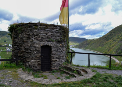 Burg Metternich an der Mosel 19 Burg Metternich über Beilstein an der Mosel