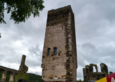 Burg Metternich an der Mosel 11 Burg Metternich über Beilstein an der Mosel