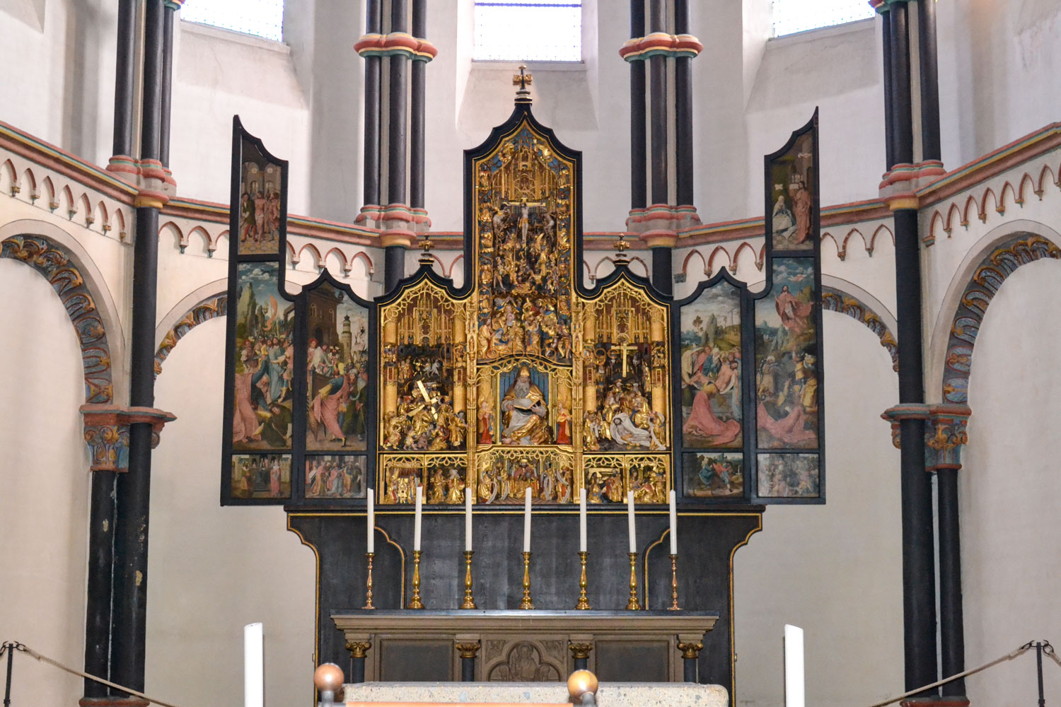 Die Stiftskirche in Münstermaifeld 13 DSC_0608