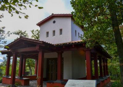 römisches Bergheiligtum auf dem Calmont