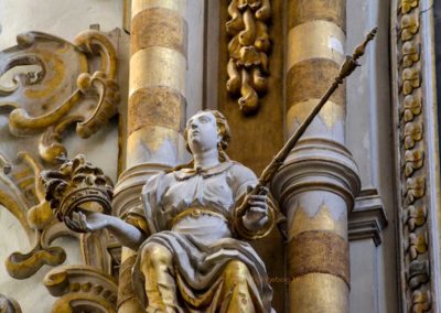 Der Kaiserdom zu Merseburg 85 Portal zur barocken Fürstengruft Kaiserdom in Merseburg