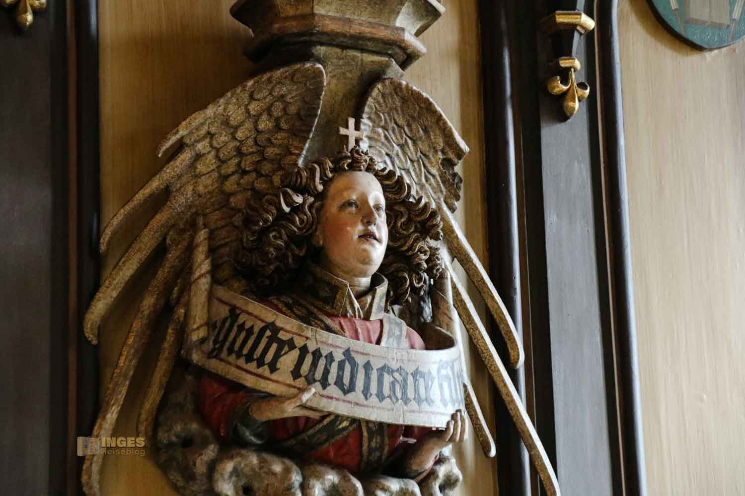 der leidende christus im ratssaal im altstaedter rathaus in prag 8366 der leidende christus im ratssaal im altstaedter rathaus in prag 8366
