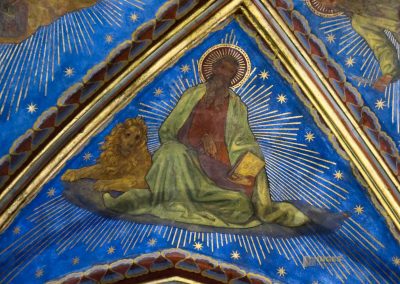 Altstädter Rathaus und Astronomische Uhr in Prag 33 evangelisten rathauskapelle altstaedter rathaus prag 8245