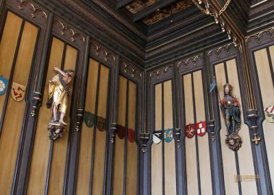 Altstädter Rathaus und Astronomische Uhr in Prag 49 statuen alter rathaussaal altstaedter rathaus prag 8386