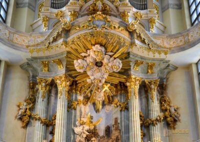 In der Frauenkirche in Dresden 18 Altar in der Frauenkirche in Dresden