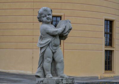 Skulpturenschmuck auf Schloss Moritzburg