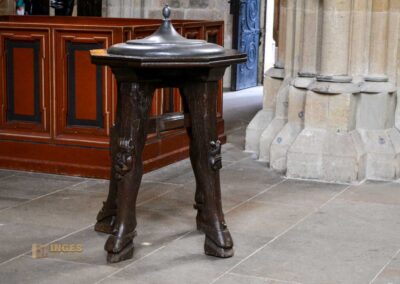 Taufbecken im Dom zu Meißen