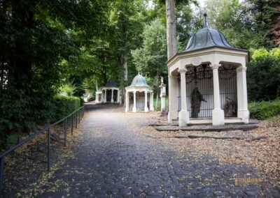Der Wallfahrtsort St. Salvator in Schwäbisch Gmünd 5 Kreuzweg St. Salvator Schwäbisch Gmünd