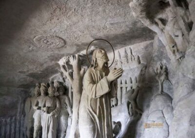 Der Wallfahrtsort St. Salvator in Schwäbisch Gmünd 44 Felsenkapelle Wallfahrtskirche St. Salvator Schwäbisch Gmünd