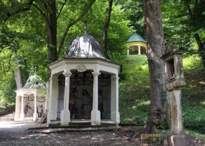 Der Wallfahrtsort St. Salvator in Schwäbisch Gmünd 6 Kreuzweg St. Salvator Schwäbisch Gmünd