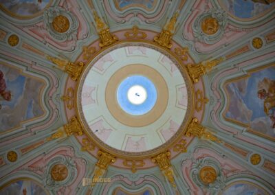 In der Frauenkirche in Dresden 5 Die Innenkuppel der Frauenkirche in Dresden