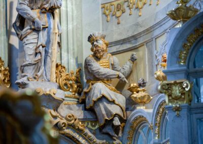 In der Frauenkirche in Dresden 22 Altar in der Frauenkirche in Dresden
