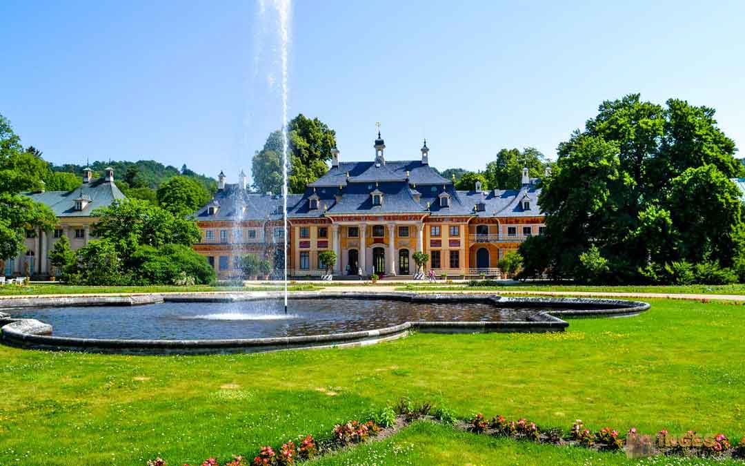 Schloss und Park Pillnitz