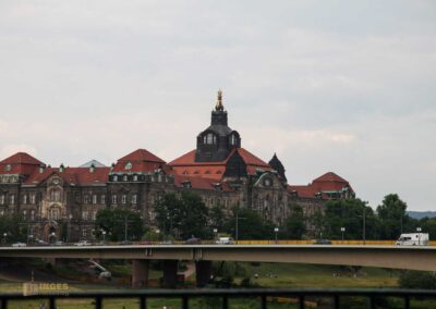 Die Brühlsche Terrasse und die Festung in Dresden 35 Blick von der Brühlschen Terrasse in Dresden