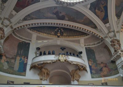 Das Gemeindehaus (Obecní dum) in der Prager Altstadt 18 Der Smetana-Saal im Gemeindehaus in Prag