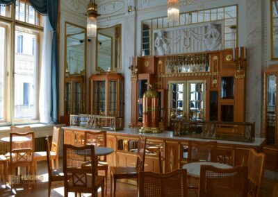 Das Gemeindehaus (Obecní dum) in der Prager Altstadt 22 Die Konditorei im Gemeindehaus in Prag