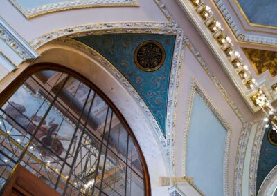 Das Gemeindehaus (Obecní dum) in der Prager Altstadt 51 Der Palacký-Saal im Gemeindehaus in Prag