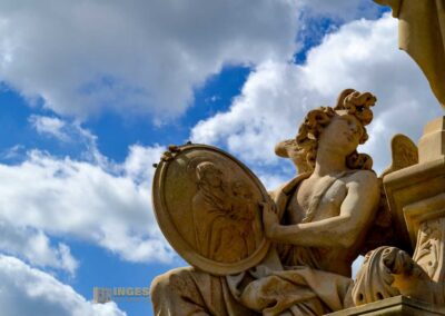 Brückenfiguren auf der Karlsbrücke in Prag