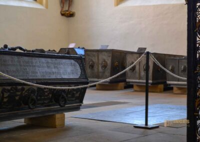 Im Dom zu Freiberg 49 Kurfürstliche Grablege im Dom St. Marien zu Freiberg