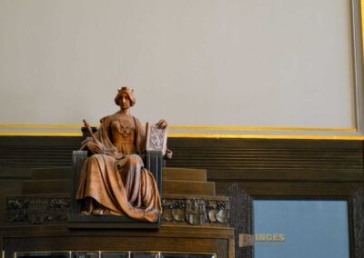 Das Gemeindehaus (Obecní dum) in der Prager Altstadt 94 Gemeinde- oder Repräsentationshaus (Obecní dům) in der Prager Altstadt