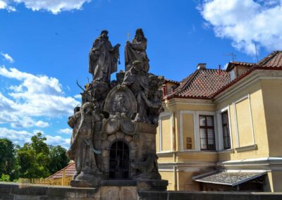 Die Heiligen Johannes v. Matha, Felix v. Valois und Iwan auf der Karlsbrücke