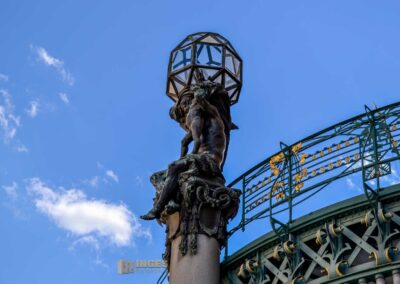 Das Gemeindehaus (Obecní dum) in der Prager Altstadt 99 Gemeinde- oder Repräsentationshaus (Obecní dům) in der Prager Altstadt