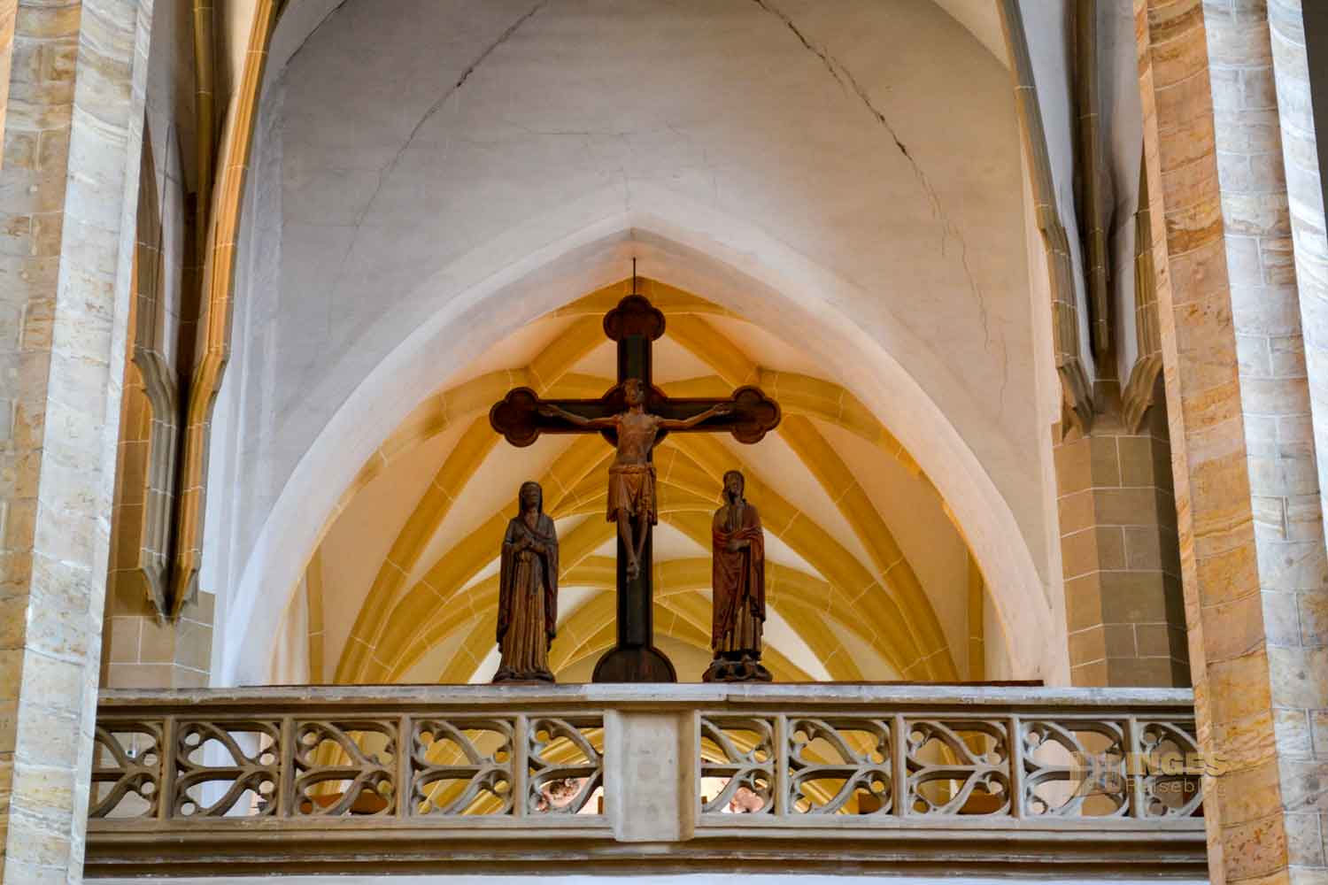 Triumphkreuzgruppe über dem Lettner im Freiberger Dom 0328 Triumphkreuzgruppe über dem Lettner im Freiberger Dom 0328