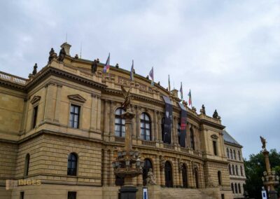 Rudolfinum in der Prager Altstadt