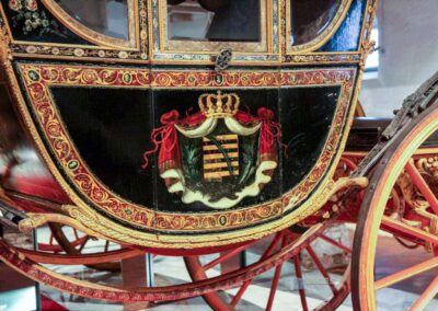 Krönungskutsche im Kutschenmuseum auf Schloss Augustusburg