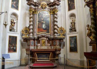 Johannes-Nepomuk-Kapelle in der St.-Georgs-Basilika auf der Prager Burg