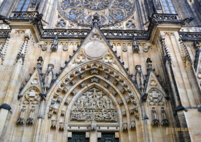 Im Veitsdom in Prag 6 Hauptportal Veitsdom in Prag
