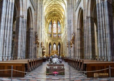Im Veitsdom in Prag 9 Im Veitsdom in Prag