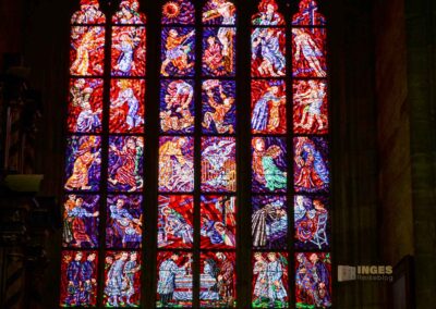 Im Veitsdom in Prag 21 Glasfenster im Veitsdom in Prag