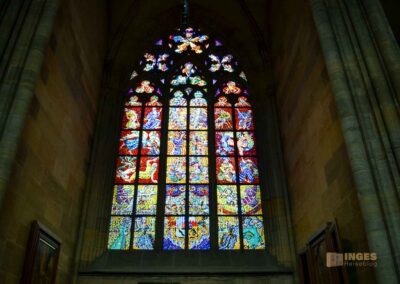 Im Veitsdom in Prag 22 Glasfenster im Veitsdom in Prag