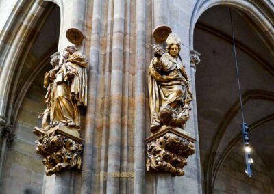 Im Veitsdom in Prag 63 Im Veitsdom in Prag