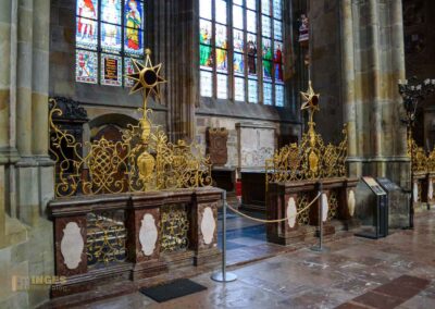 Die Seitenkapellen im Veitsdom in Prag 2 Seitenkapellen im Veitsdom in Prag