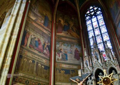 Die Seitenkapellen im Veitsdom in Prag 11 Seitenkapellen im Veitsdom in Prag