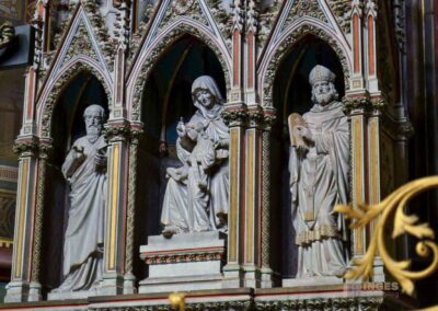 Die Seitenkapellen im Veitsdom in Prag 9 Seitenkapellen im Veitsdom in Prag