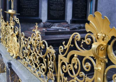 Die Seitenkapellen im Veitsdom in Prag 22 Seitenkapellen im Veitsdom in Prag