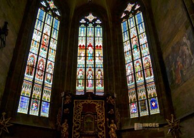 Im Veitsdom in Prag 27 Glasfenster im Veitsdom in Prag