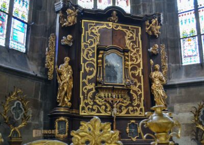 Die Seitenkapellen im Veitsdom in Prag 40 Seitenkapellen im Veitsdom in Prag