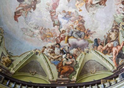 In der St.-Nikolaus-Kirche auf der Prager Kleinseite 17 St.-Nikolaus-Kirche auf der Prager Kleinseite