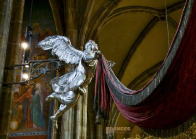 Grabmal des Hl. Johannes Nepomuk im St. Veits Dom in Prag