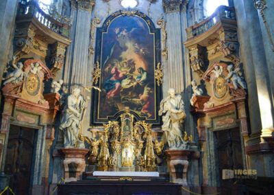In der St.-Nikolaus-Kirche auf der Prager Kleinseite 72 Seitenaltar in der St.-Nikolaus-Kirche auf der Prager Kleinseite