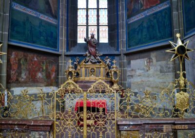 Die Seitenkapellen im Veitsdom in Prag 48 Seitenkapellen im Veitsdom in Prag