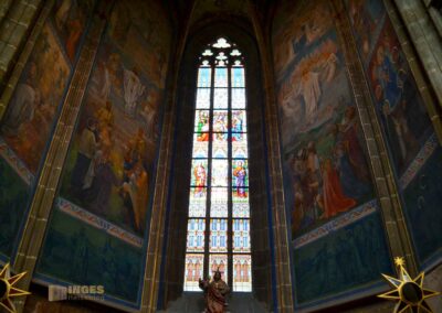 Die Seitenkapellen im Veitsdom in Prag 49 Seitenkapellen im Veitsdom in Prag