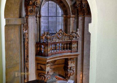 In der St.-Nikolaus-Kirche auf der Prager Kleinseite 83 St.-Nikolaus-Kirche auf der Prager Kleinseite