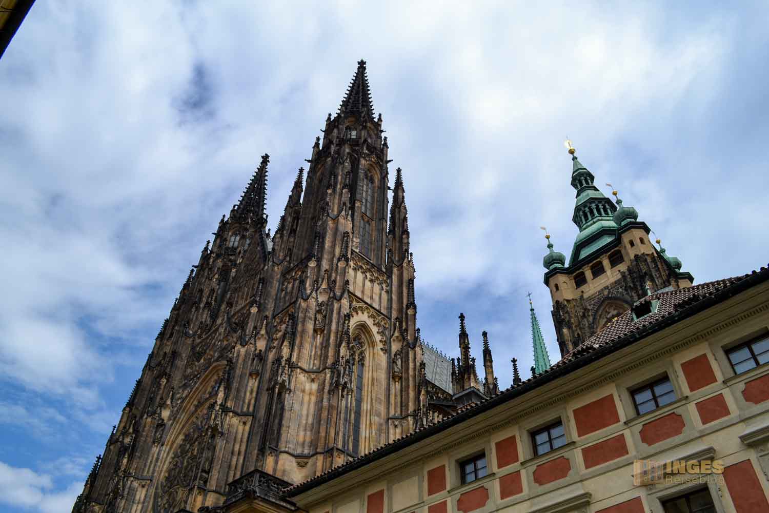 Türme des Veitsdom in Prag 0890 Türme des Veitsdom in Prag 0890